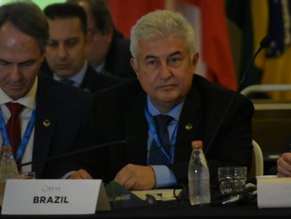 Foto do Ministro de Ciência e Tecnologia em evento do Brics