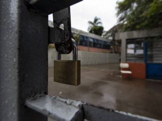 Escola Fechada. Adrino Vizoni / Folhapress