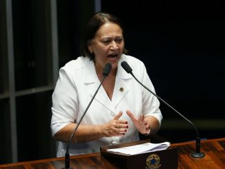 Brasília - Votação do processo de impeachment de Dilma Rousseff no plenário do Senado. Na foto, a senadora Fátima Bezerra (Fabio Rodrigues Pozzebom/Agência Brasil)
