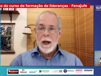 Vladimir Nepomuceno no Curso de Formação de Lideranças, oferecido pela Fenajufe. Foto: Reprodução