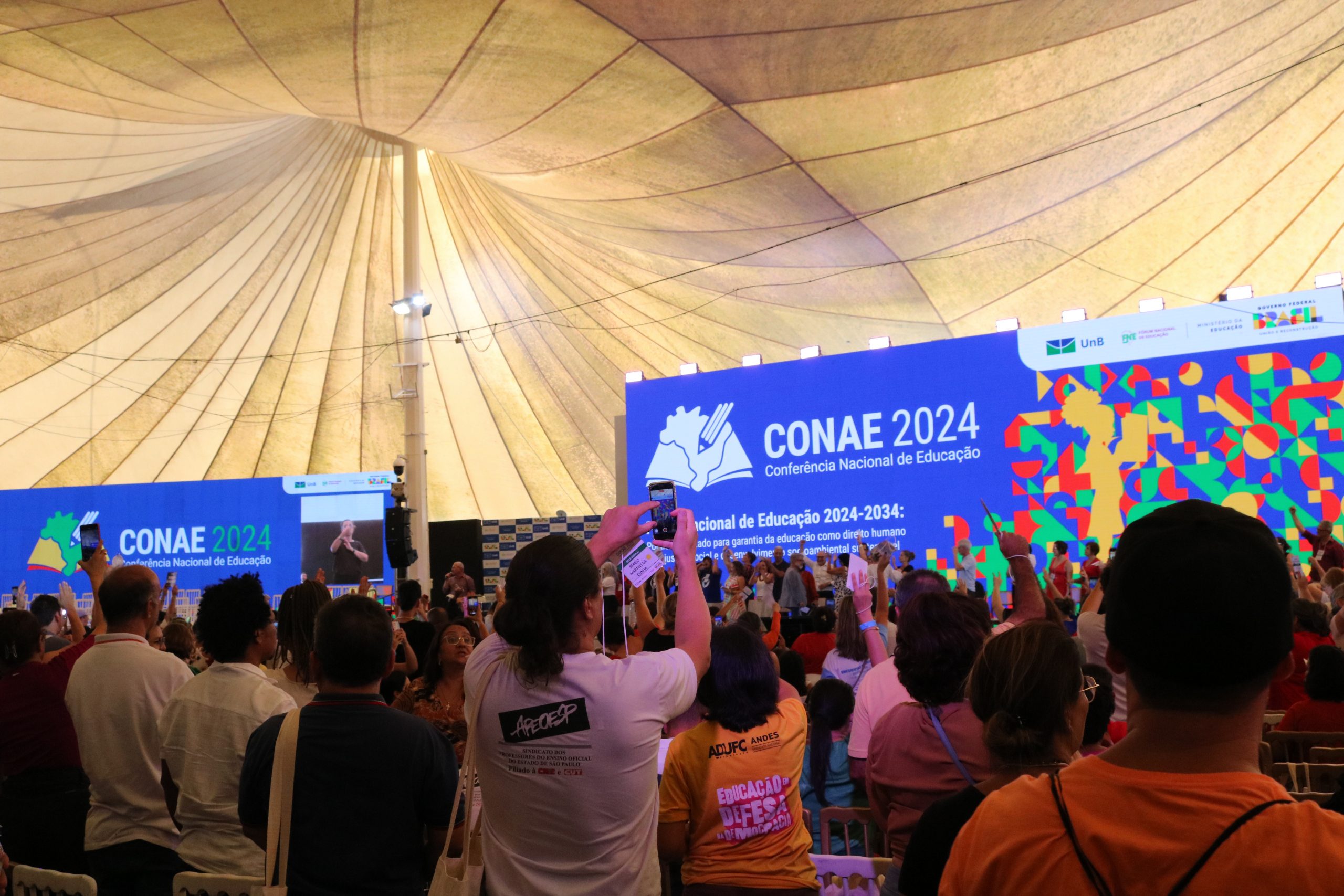 Conae Plenária final da Conae aprova documento que vai embasar o novo Plano ...