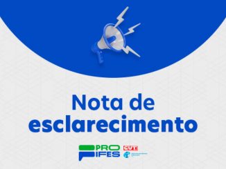 Texto em azul com fundo cinza: Nota de esclarecimento