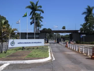 Brasília 02/03/2023 - Fachada do prédio da Agência Brasileira de Inteligência (Abin). O presidente Luiz Inácio Lula da Silva transferiu a Agência Brasileira de Inteligência (Abin) do Gabinete de Segurança Institucional (GSI) para a Casa Civil, pasta chefiada pelo ministro Rui Costa. O decreto com a mudança foi publicado no Diário Oficial da União desta quinta-feira (2). Foto: Antonio Cruz/Agência Brasil